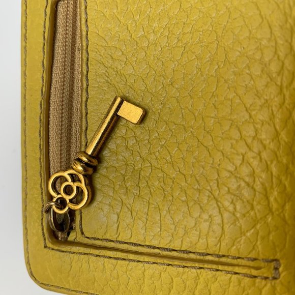 Fossil Leather Mini Wallet and Passport Cover - Picture 5 of 11